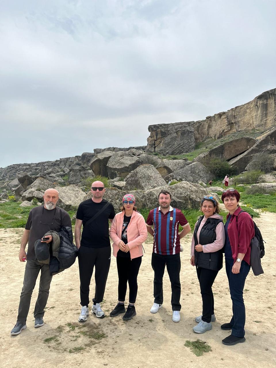 Ateshgah Fire Temple & Yanar Dag Tour